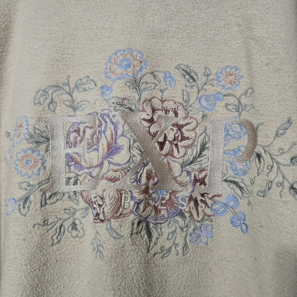 Vintage Tan Crewneck Sweater with Express Cottagecore Floral Graphic Design - Picture 4 of 8